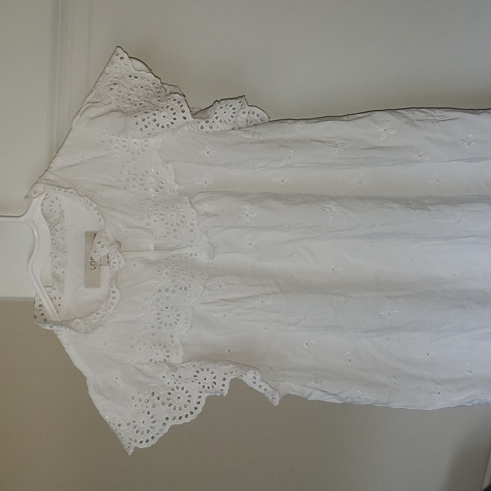 Scalloped Eyelet Ruffle Top - Picture 4 of 5